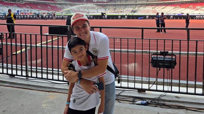 Potret Rionaldo Stokhorst dan Putra Bungsunya yang Jarang Tersorot, Warisi Bakat Ayah