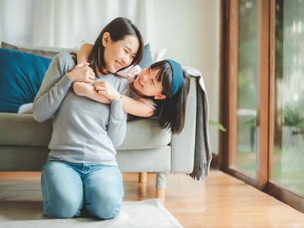 Cara Membesarkan Anak Bahagia Menurut Pakar