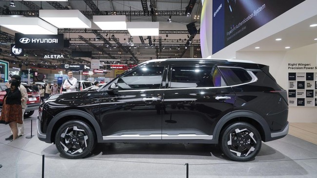 Prototipe SUV listrik Hyundai Neira dikenalkan di GIIAS 2026.