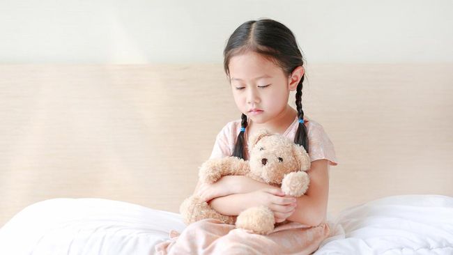 7 Tanda Anak Sedang Tidak Baik-baik Saja Secara Emosional Menurut Psikolog