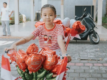 Potret Kamala Anak Cici Panda yang Hobi Naik Motor Bareng Sang Ayah