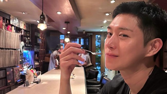 Wamil Era, Simak Gaya Aktor Korea Kim Young Dae yang Jadi Perbincangan Fans