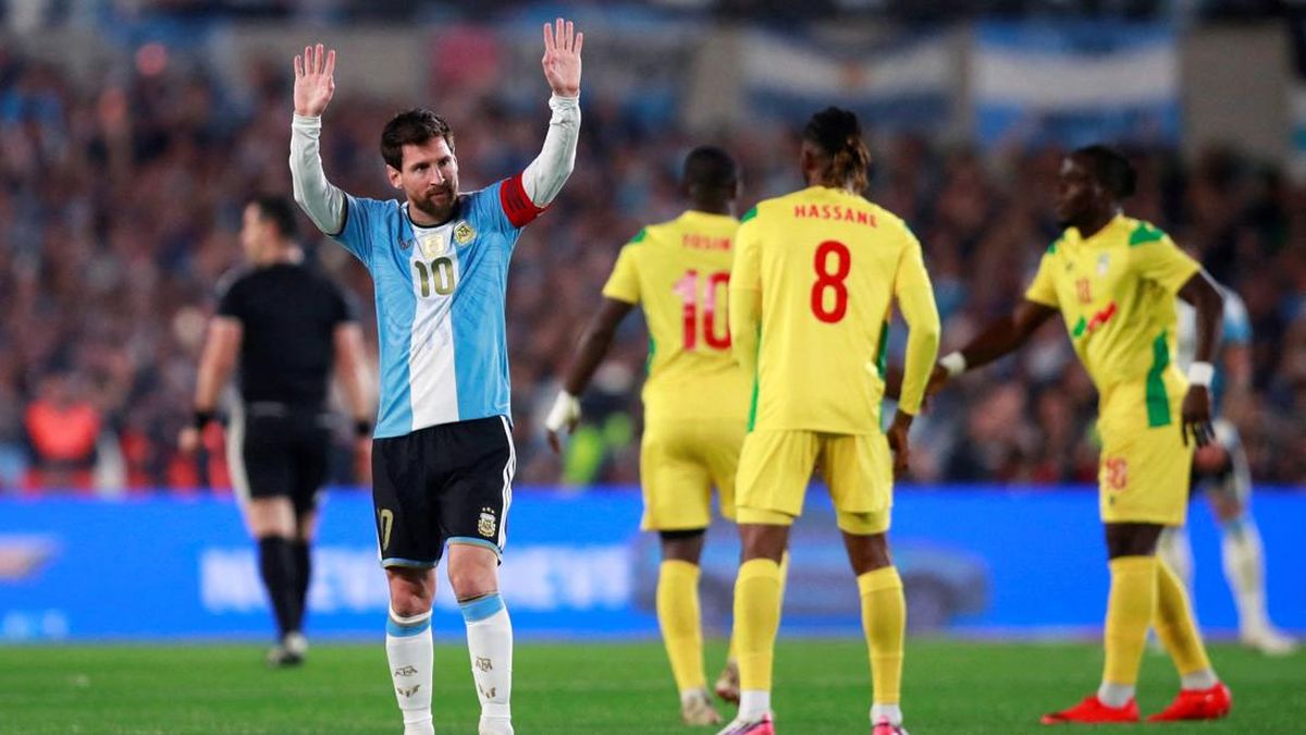 Messi Pensiun dari Timnas Argentina, Ini Statistiknya Bersama Albiceleste — NadiKabar.com