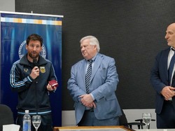 Messi Dapat Gelar Doktor Honoris Causa dari Universitas Buenos Aires, Bidang Apa?