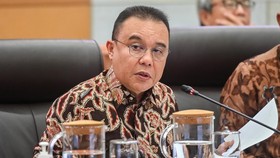 Wakil Ketua DPR Sufmi Dasco Ahmad membacakan Biaya Penyelenggaraan Ibadah Haji (BPIH) 1448 Hijriah/2027 Masehi di Kompleks Parlemen, Senayan, Jakarta, Rabu (7/10/2026). Pemerintah bersama Komisi VIII DPR RI resmi menetapkan Biaya Penyelenggaraan Ibad