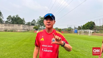 Sorotan Dunia Olahraga CNN Sport : Tak Cuma Pemain, Jakmania Juga Dapat Pesan dari STY jelang Lawan PSIM