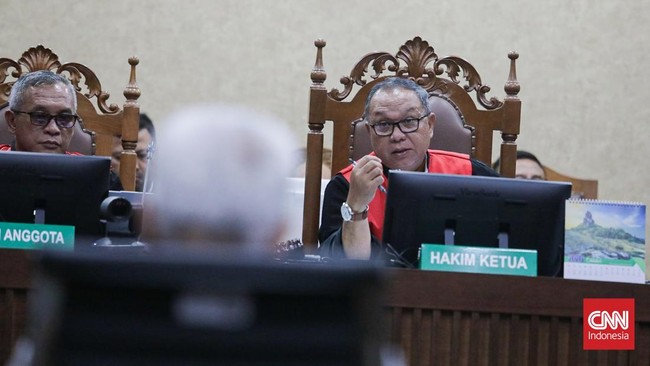 Sidang Perdana Kasus Dugaan TPPU Febrie Adriansyah