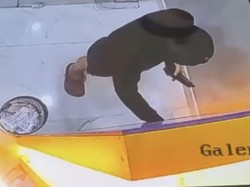 Perempuan di Surabaya Dipolisikan Diduga Curi-Kuras ATM Teman Rp 4,5 Juta