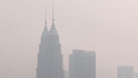Kuala Lumpur Diselimuti Kabut Asap, Terdampak Karhutla Indonesia