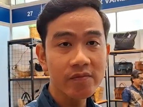 Wakil Presiden Gibran Rakabuming Rakabuka suara soal putusan Mahkamah Konstitusi terkait keabsahan syarat pencalonannya sebagai calon wakil presiden di Pilpres 2024.