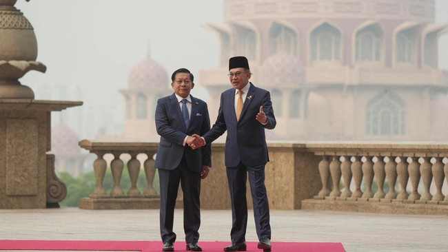 Anwar Ibrahim Resah, Tamu Negara Malaysia Disambut Kabut Asap RI