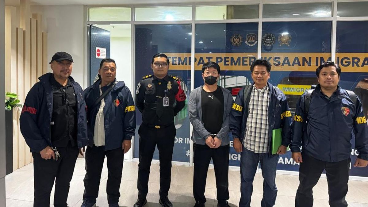 Buron Penyelundup HP Ilegal dari Korsel Senilai Rp253 Miliar Ditangkap
