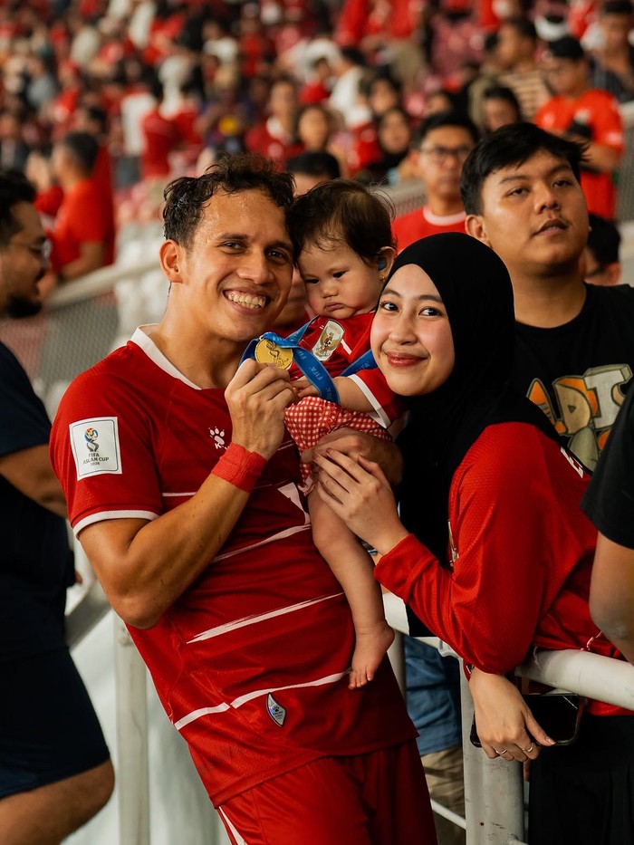 Couple goals pesepakbola Indonesia adalah Egy Maulana Vikri dan Adiba Khanza