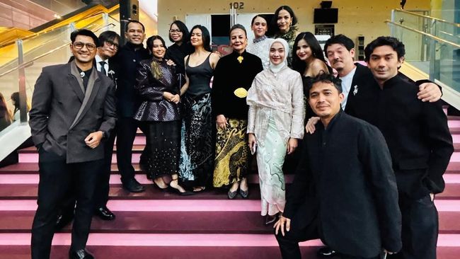 Deretan Artis Indonesia Tampil Stunning di Red Carpet BIFF 2026