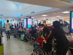 Kabut Asap Tunda 5 Penerbangan di SMB II, Jarak Pandang di Bawah 600 Meter