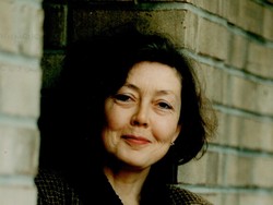 Anne Carson: Saya Lagi Ngeteh Sambil Ngemil, Ditelepon Terima Nobel Sastra