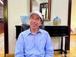 Jokowi Ngaku Bahas Bola Saat Bertemu Prabowo, tapi Juga Bicara 2 Topik Ini