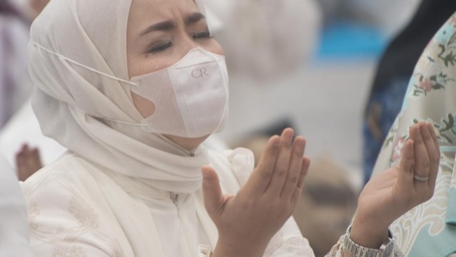 Shalat Memohon Hujan di Palembang