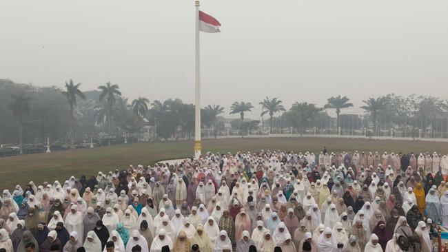 Shalat Memohon Hujan di Palembang