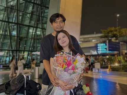 Momen Sinta 'Keong Racun' Akhirnya Bertemu Suami usai 2 Tahun LDR, Terpisah Jarak Indonesia-Prancis