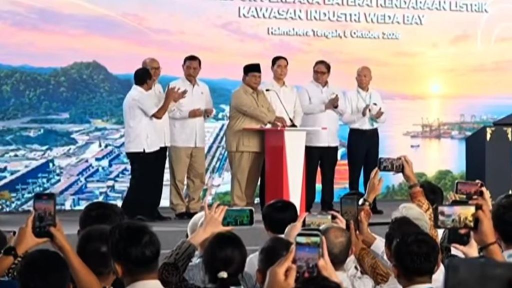 Momen Prabowo Resmikan 11 Proyek Hilirisasi Rp180 T di Maluku Utara