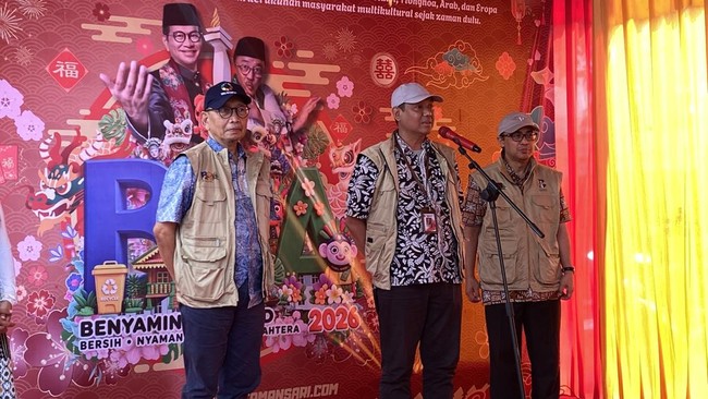 Tim Penilai Benyamin S Award sambangi tiga festival yang diadakan di tiga kelurahan finalis di Jakarta Barat, Kamis (8/10).