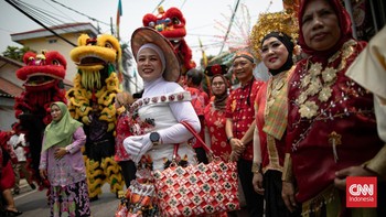Tim Penilai Benyamin S Award sambangi Kelurahan Taman Sari Jakbar, Kamis, 8 Oktober 2026.  Rangkaian Benyamin S Award, yang diadakan oleh Pemerintah Provinsi DKI Jakarta ini, akan ditutup dengan acara puncak di akhir Oktober mendatang. CNNIndonesia/A