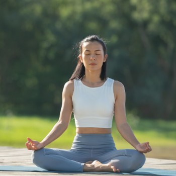 4 Bulan Kelahiran yang Paling Diuntungkan Kalau Rajin Meditasi