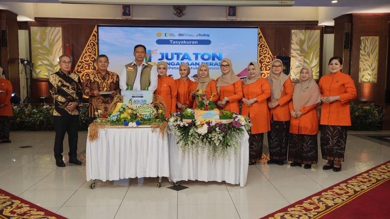 Bulog Cetak Rekor, Pengadaan Beras 4,11 Juta Ton Sebelum Akhir Tahun