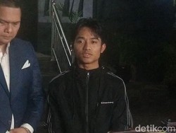 Polisi Periksa Betrand Peto Soal Kasus Dugaan Kekerasan Seksual