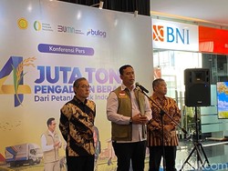Lampaui Target, Bulog Telah Serap 4,11 Juta Ton Beras Petani