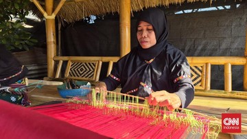 Perempuan Lombok Sulap Alat Tenun Jadi Sumber Energi Ramah Lingkungan