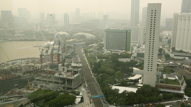 Kabut Asap Indonesia Ganggu Balapan F1 Singapura