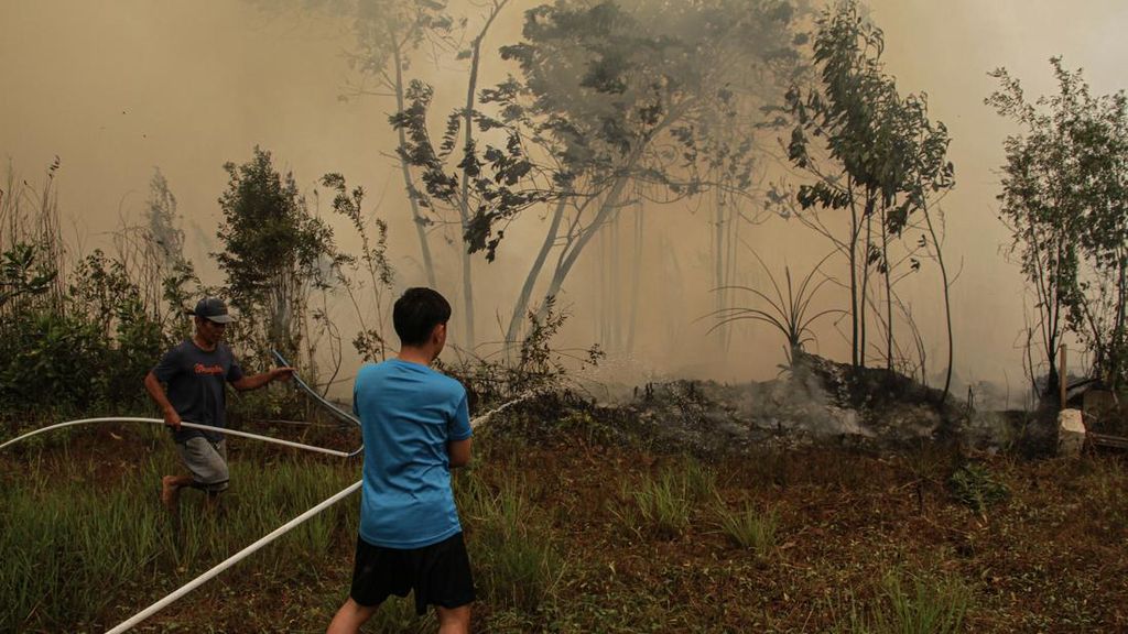Pemerintah Catat 639 Hektare Lahan Masih Proses Pemadaman Karhutla