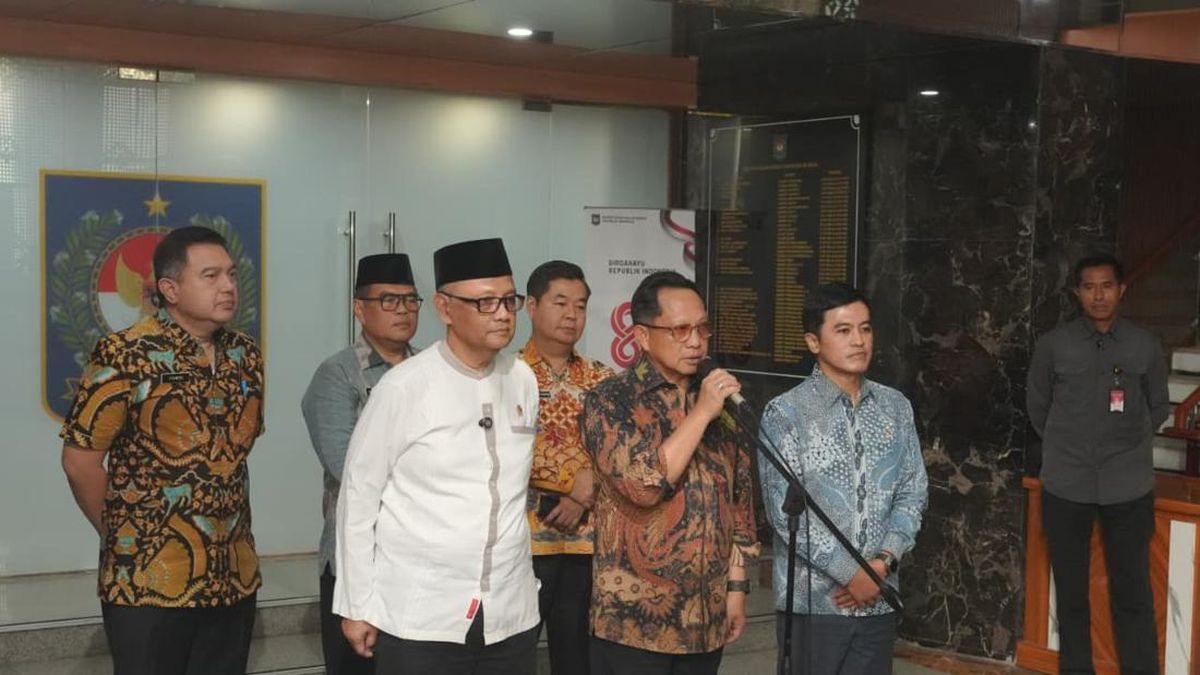 Cegah Kecurangan, Tito Ajak Pemda Dukung Pembenahan Layanan Haji-Umrah