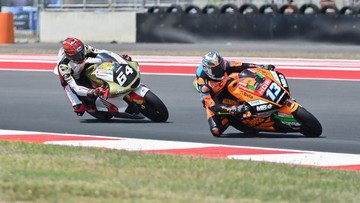 Berita Panas dari Dunia Sport CNN : Practice Moto2 Mandalika: Ada Visor Lepas dan Red Flag, Mario ke-23