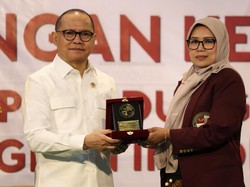 Menteri P2MI Dorong Pelatihan SMK Go Global untuk Bersaing di Pasar Global