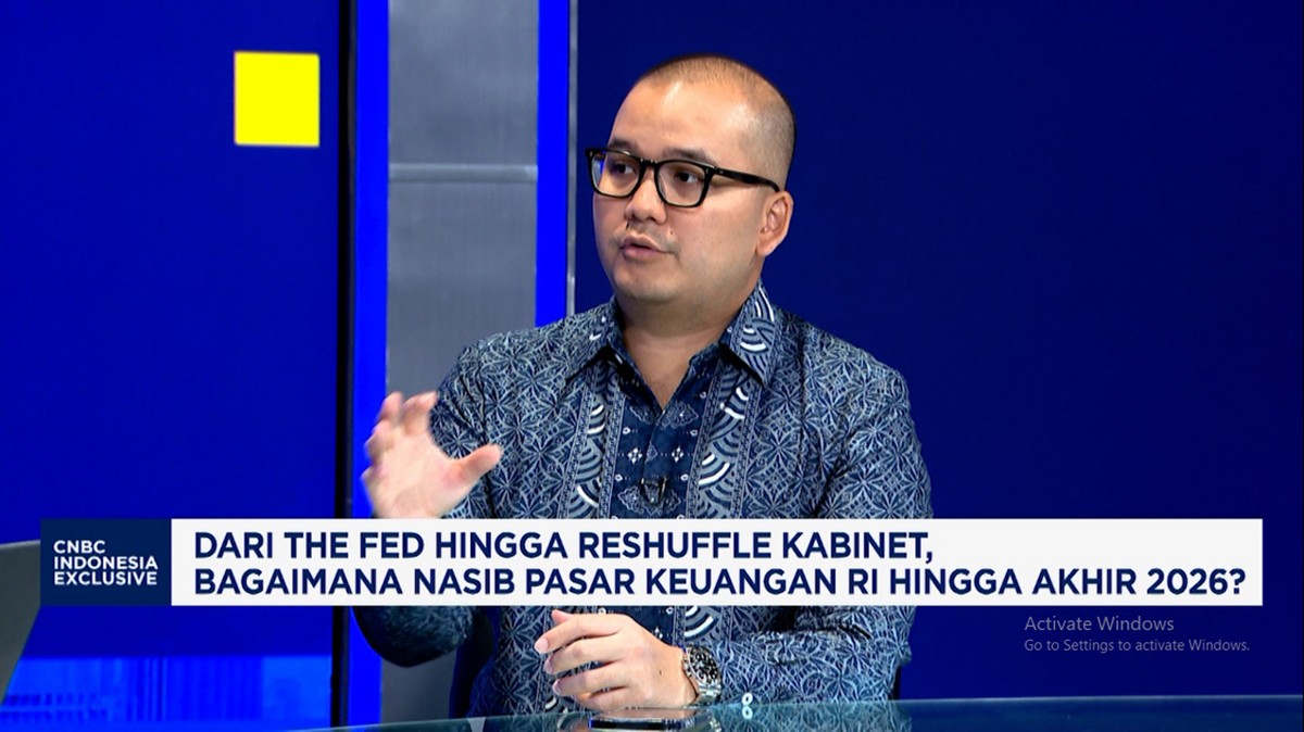 Video: Pelaku Pasar Tanggapi Volatilitas Rupiah - Reshuffle Kabinet