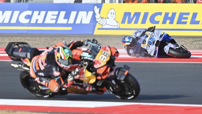 Pembalap Berjatuhan Saat Sesi Practice MotoGP Mandalika 2026