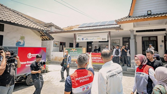 Ajang Pertamina Grand Prix of Indonesia 2026 di Sirkuit Mandalika, Nusa Tenggara Barat (NTB), membawa berkah bagi pelaku usaha penginapan lokal. Sejumlah homestay di Desa Kuta, Lombok Tengah, mengalami lonjakan permintaan kamar menjelang balapan yang