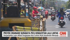 Proyek Drainase Surabaya Picu Kemacetan Lalu Lintas