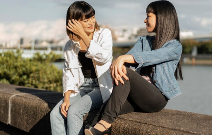 Orang yang lahir pada April sering terlihat ekspresif, bersemangat, dan mudah bergaul. Namun, menurut astrologi, mereka juga memiliki sisi loyal yang membuatnya selektif dalam memberikan informasi pribadi./ Foto: magnific.com