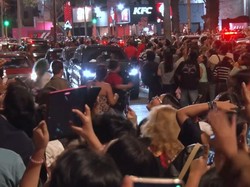 Video Kerumunan Depan Hotel BTS di Peru Tetap Membludak Meski Sudah Ditegur RM