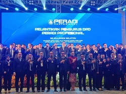 Pelantikan DPD Sulsel, Peradi Profesional Dorong DPR Sahkan UU Keadvokatan