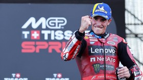 MotoGP - Indonesian Grand Prix - Mandalika International Street Circuit, Mandalika, Indonesia - October 10, 2026 Ducati Lenovo Team's Marc Marquez celebrates after winning the sprint race REUTERS/Willy Kurniawan