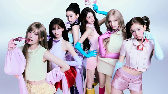 IVE Bertransformasi Jadi Superhero di Foto Konsep Comeback 'Looks Can Kill'