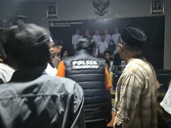 Remaja Mabuk Lem di Polman Kepergok Curi 2 Jeriken BBM