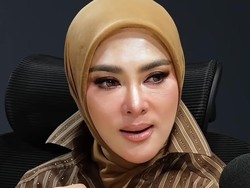 Gaya Syahrini di Podcast Raditya Dika Disorot, Aksesorinya Rp 34 M Lebih