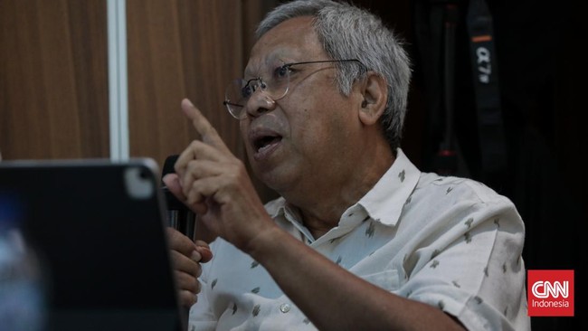 Bupati Serang Ratu Rachmatuzakiyah dan Bupati Situbondo Yusuf Rio Wahyu Prayogo resmi meluncurkan program Anyer-Panarukan 3R: Road, Route, Roots. (CNN Indonesia/Febria Adha L)