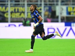 Djed Spence Akhirnya Nongol Juga